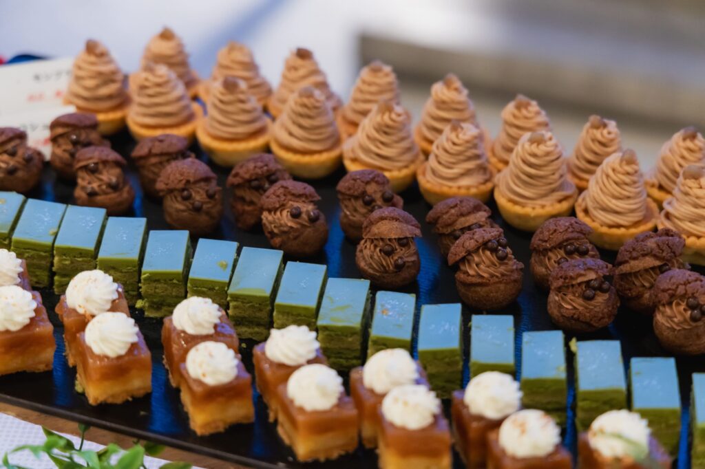 デザートビュッフェ