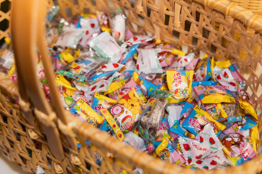 お菓子のつかみ取り